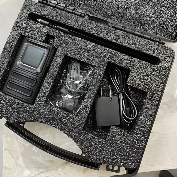 Handheld FPV Drone detector portable UAV detector FPV/UAS Identify FPV Drones RF signal detector