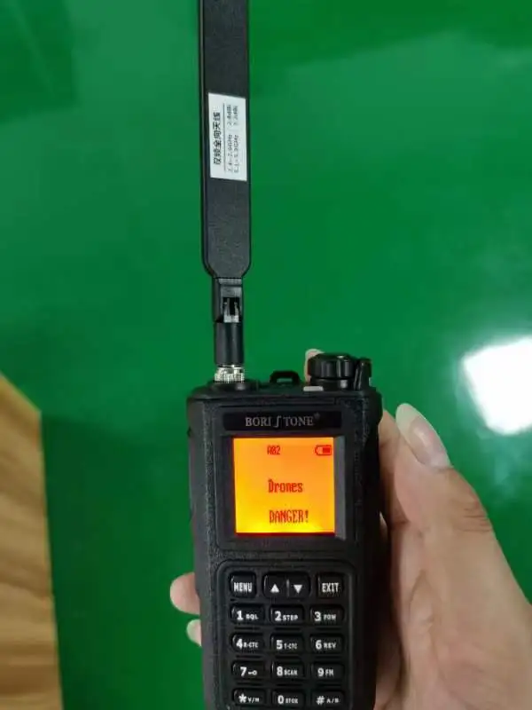 Anti-drone detector wearable handheld multi-mission Detection Tool Support English Russian 2km anti drone amplifier module